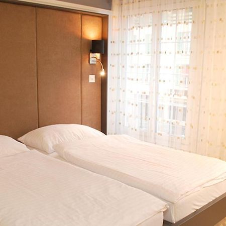 Hotel De La Vieille Tour La Tour-de-Peilz Εξωτερικό φωτογραφία