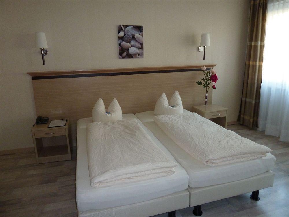 Hotel De La Vieille Tour La Tour-de-Peilz Εξωτερικό φωτογραφία