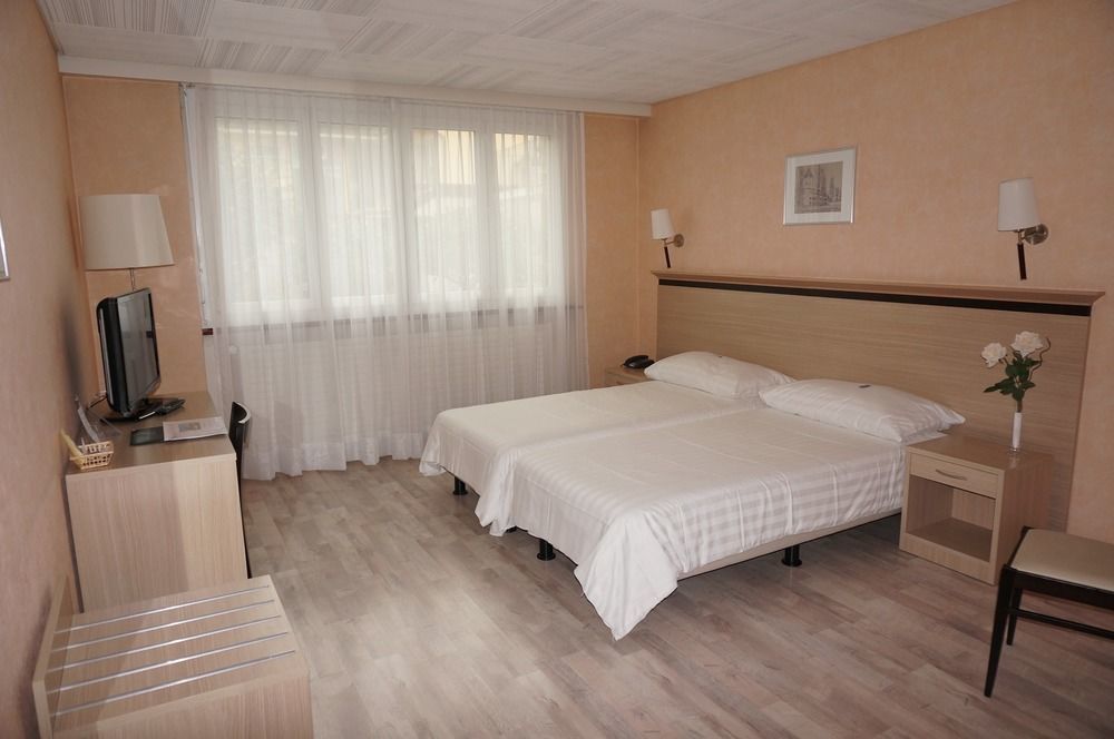 Hotel De La Vieille Tour La Tour-de-Peilz Εξωτερικό φωτογραφία