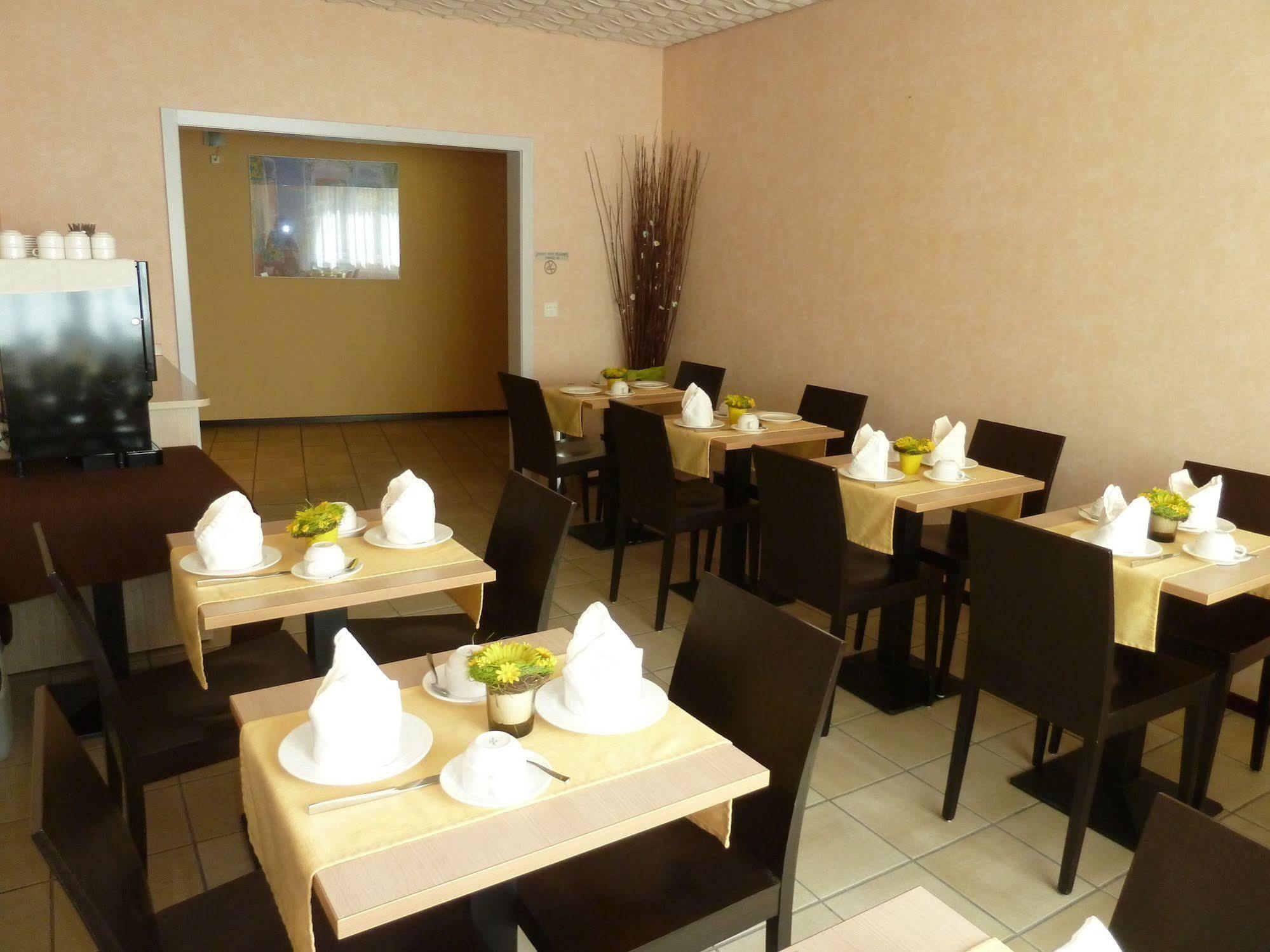 Hotel De La Vieille Tour La Tour-de-Peilz Εξωτερικό φωτογραφία
