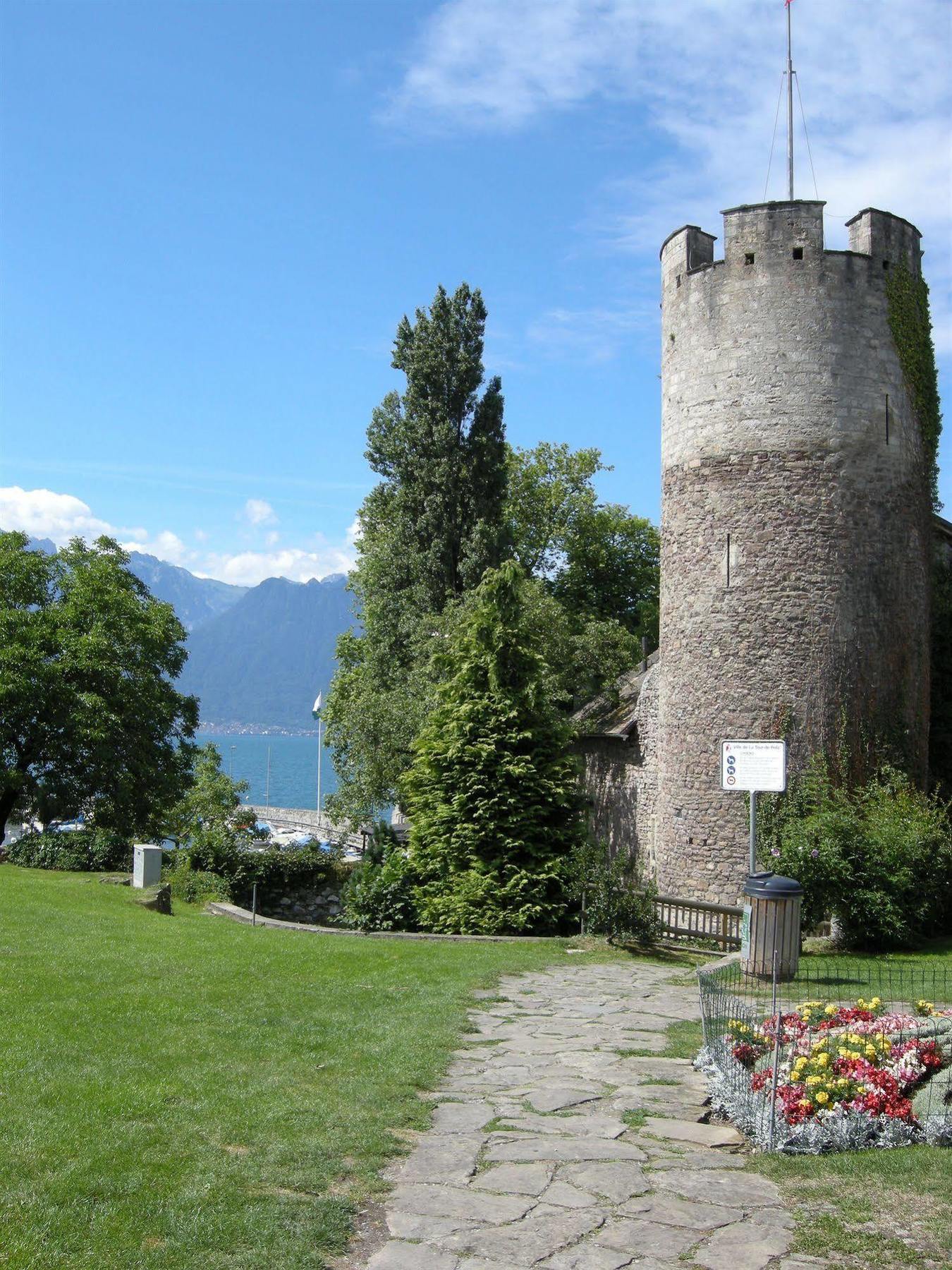 Hotel De La Vieille Tour La Tour-de-Peilz Εξωτερικό φωτογραφία