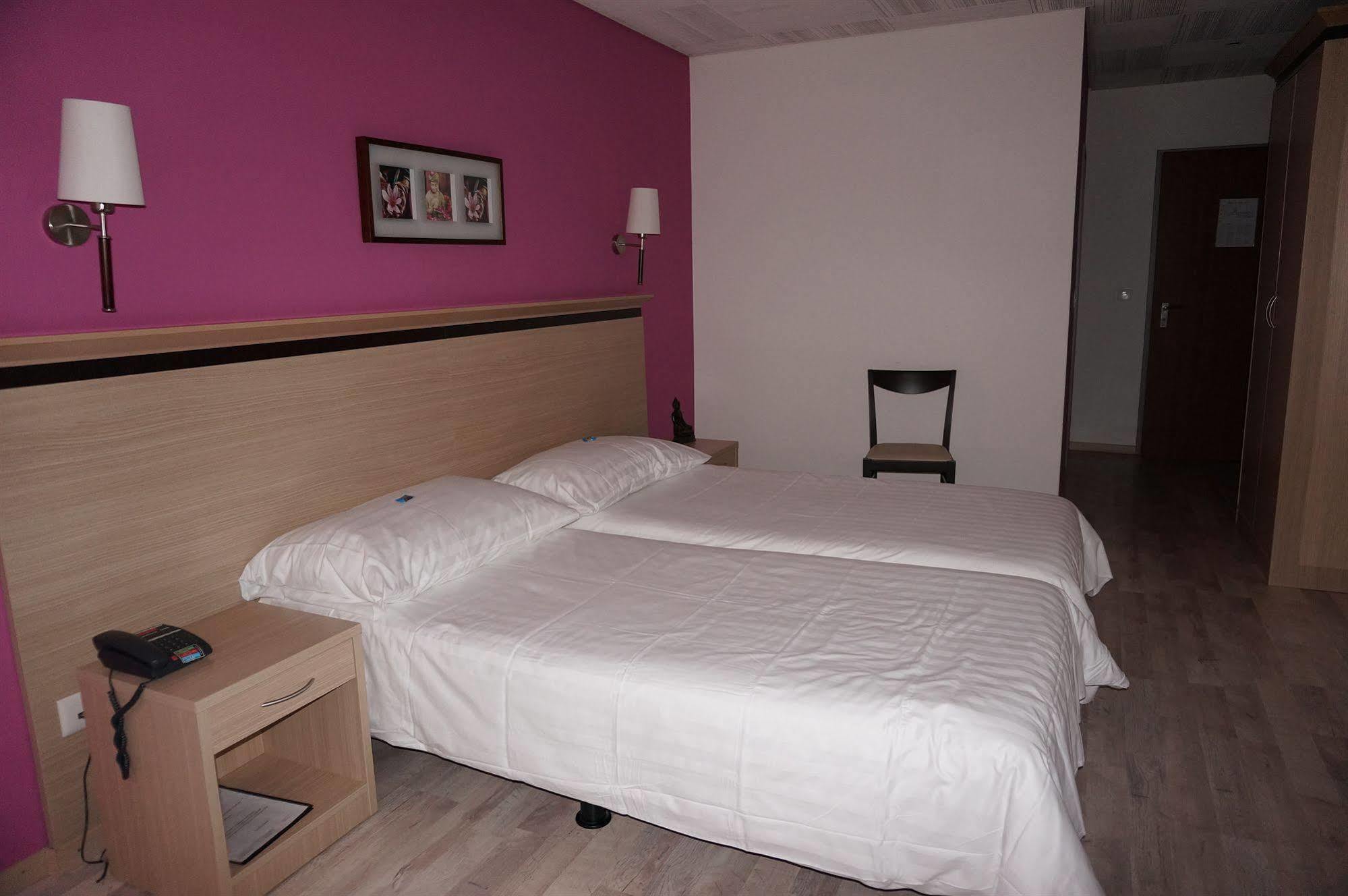 Hotel De La Vieille Tour La Tour-de-Peilz Εξωτερικό φωτογραφία