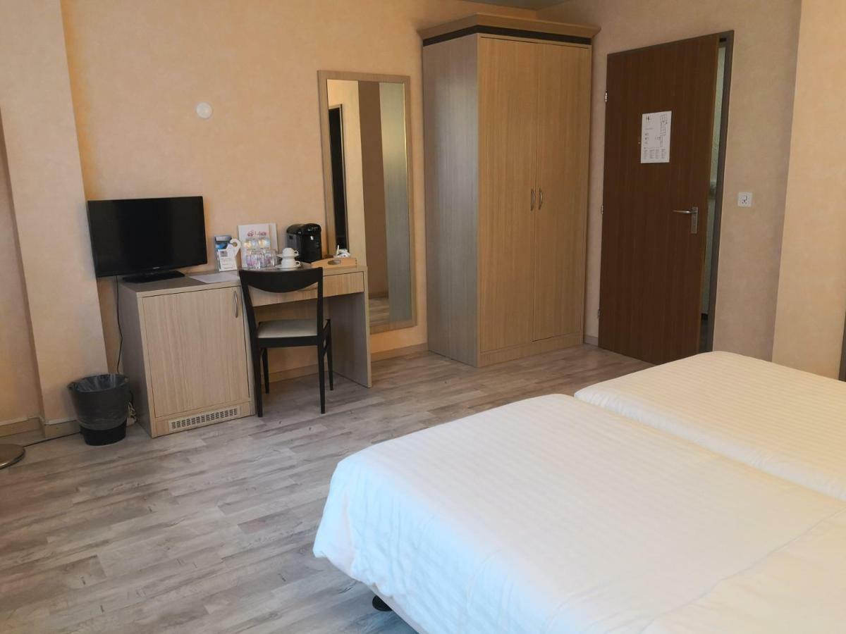 Hotel De La Vieille Tour La Tour-de-Peilz Εξωτερικό φωτογραφία