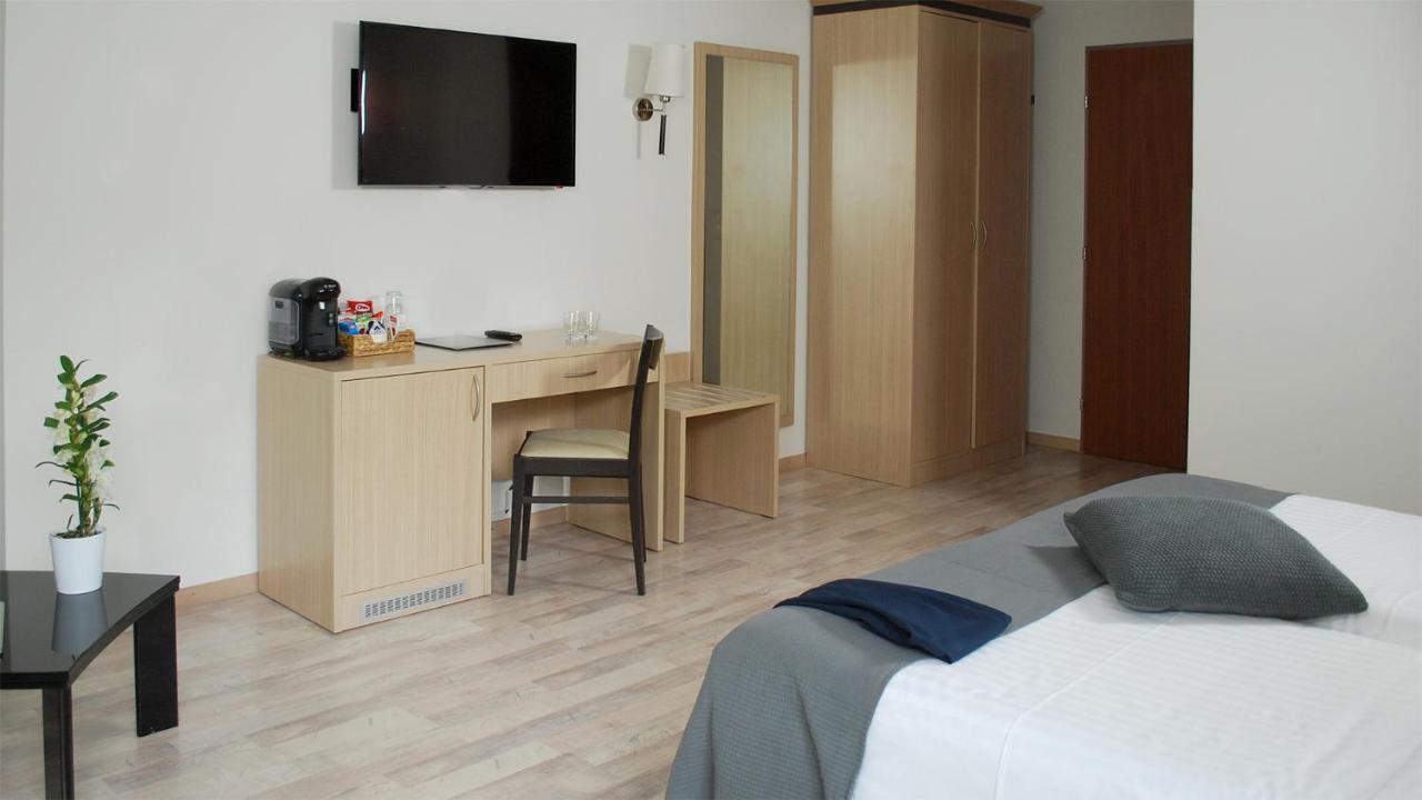 Hotel De La Vieille Tour La Tour-de-Peilz Εξωτερικό φωτογραφία