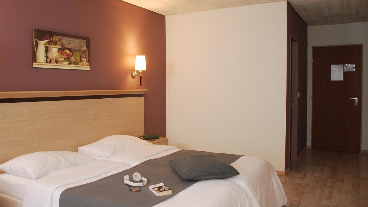 Hotel De La Vieille Tour La Tour-de-Peilz Εξωτερικό φωτογραφία