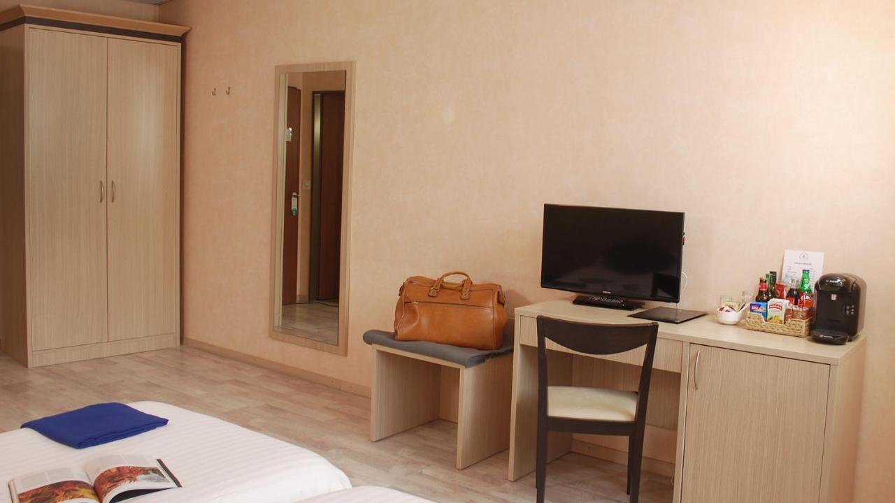 Hotel De La Vieille Tour La Tour-de-Peilz Εξωτερικό φωτογραφία