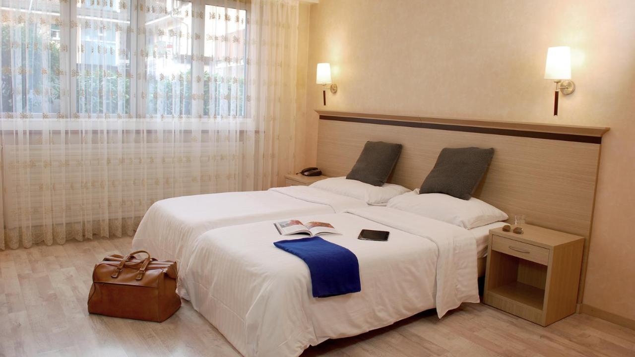 Hotel De La Vieille Tour La Tour-de-Peilz Εξωτερικό φωτογραφία